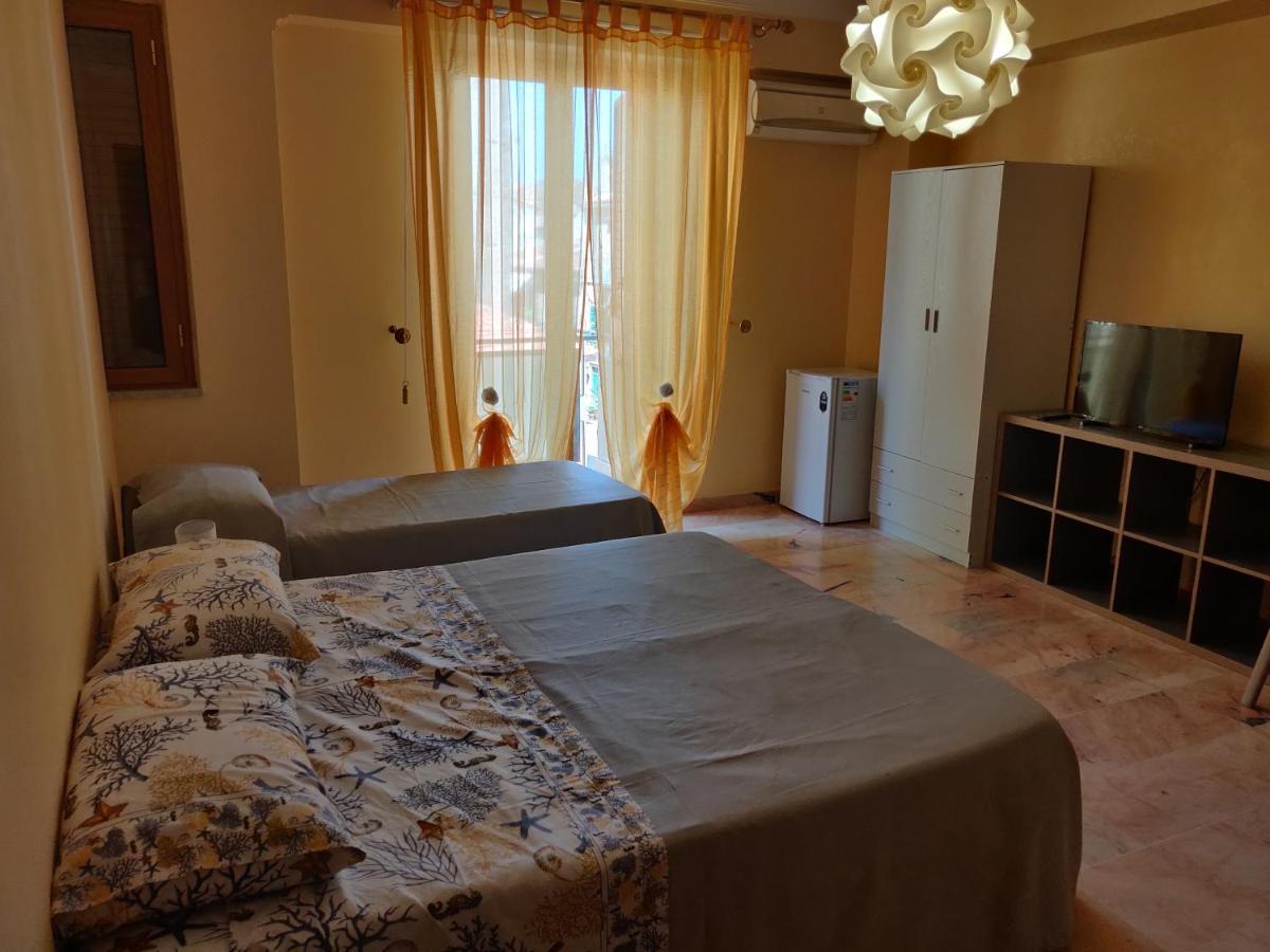 Bed&Breakfast Casa Vittoria Santo Stefano di Camastra Esterno foto
